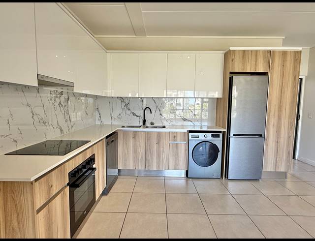 2 BEDROOM APARTMENT FOR SALE IN SANDOWN